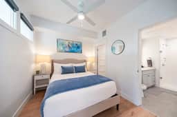 6th fl + Amenities! Parking| Pool|HotTub|Gym|Bowl!