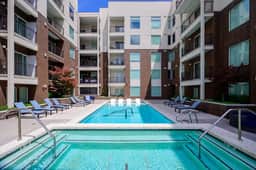 Beautiful, Opulent Central City 1BD1BA- Amenities!