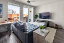 Boutique 1BR nr Convention Ctr Pool/Htub/Gym