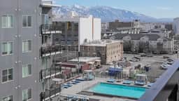 Convention Ctr 2BR/2BA Luxury Apartment Pool, HTub, Theatre