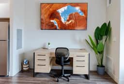 Convention Ctr Studio! Designer! Spa/pool/gym/pkg!