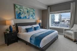 Convention Ctr! Spacious 2BR/2BA-Spa,Pool,Gym,Pkg