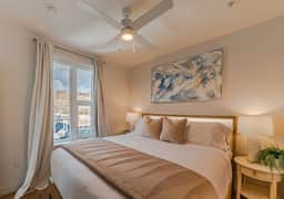 Designer NEW 2BD 2BA Pool/Htub/Gym/Bowling