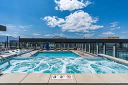 Downtown beauty-PoolHotTubGym-near SaltPalace-View