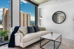 Gorgeous Downtown 1BD/1BA - BEST views + Amenities