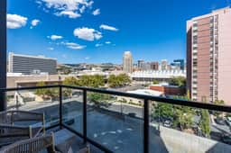 Impeccable Luxury 1BD|SaltPalace, Delta Center|Balcony|Amenities|Parking|Views