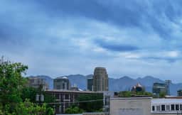 Luxury Downtown 1BR 1BA - Pool/Gym/Pkg/Bowls+More!