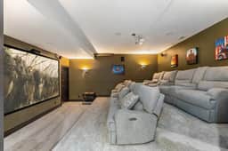 Olympus Luxury-Prime Location- HotTub+Theater+More