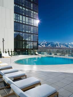 PremiumLux|Floor22|View!|PoolHotTubSauna|Parking