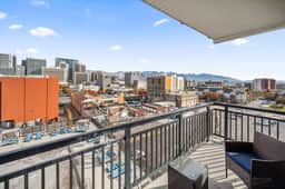 Stunning 1BD Pool/Htub/Gym Near Convention Centre