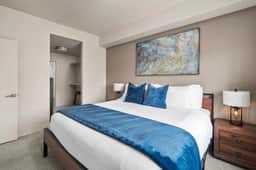 Stunning 1BD Pool/Htub/Gym Near Convention Centre