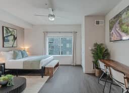 Stylish Studio N/Convention Ctr - Pool, HTub+More!