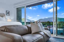 Sugarhouse - Panoramic Mountain Views! Studio!