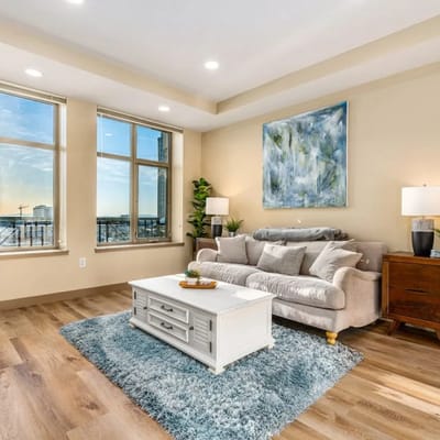Downtown beauty - perfect location