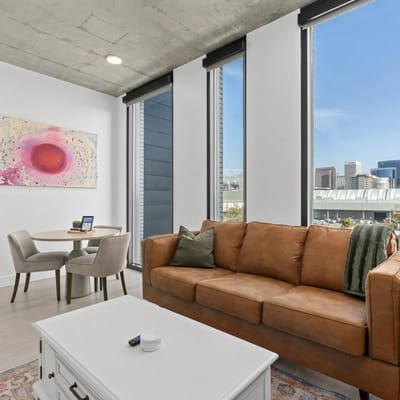 Downtown beauty-PoolHotTubGym-near SaltPalace-View