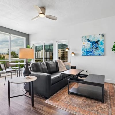 Gorgeous Central City 2BD / 2BA