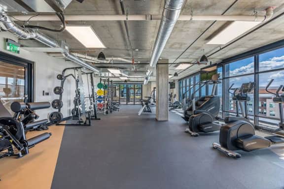 Epic 10th Floor Mtn&CityViews • Rooftop Amenities