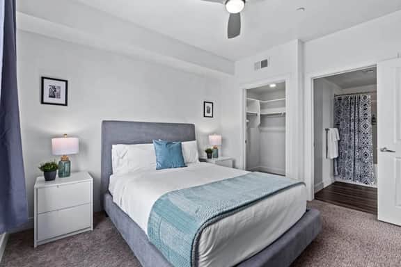 Gorgeous Central City 2BD / 2BA