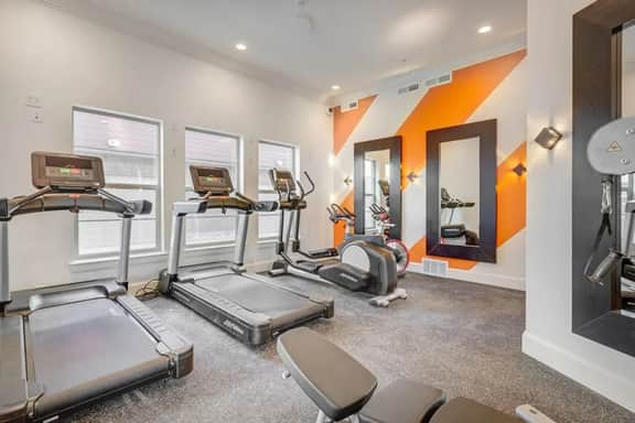 Sugarhouse Townhouse 2/kg bed 2.5/bth gym/garage