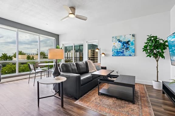 Gorgeous Central City 2BD / 2BA