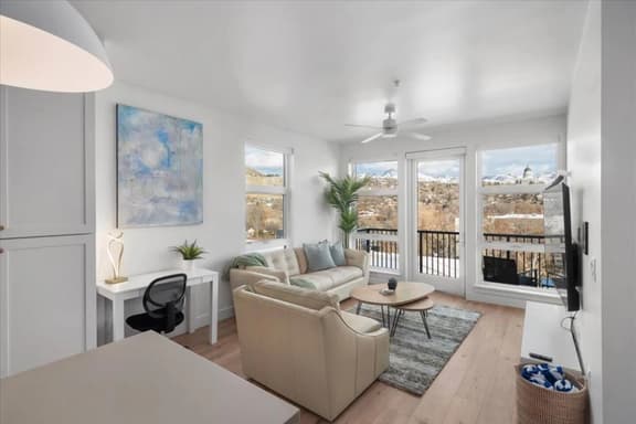 INCREDIBLE Views Capital +MTN+City! Penthouse cnr suite! Best Amenities!