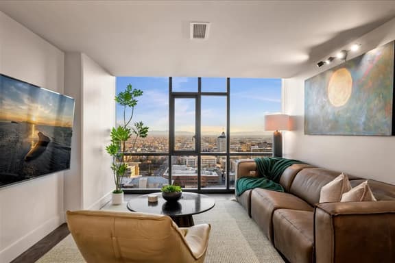 PremiumLux|Floor22|View!|PoolHotTubSauna|Parking